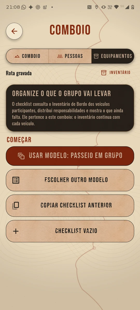 Aba Equipamentos de um comboio, explicando que o checklist consulta o inventário dos veículos, com as opções de usar um modelo, escolher outro, copiar o anterior ou começar vazio.